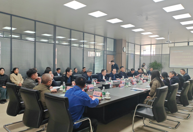 山东国家标准技术审评中心到德信手机官方网站调研标准化工作